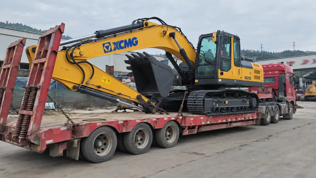 Доставка негабаритного экскаватора XCMG XE215C из Китая в Новосибирск